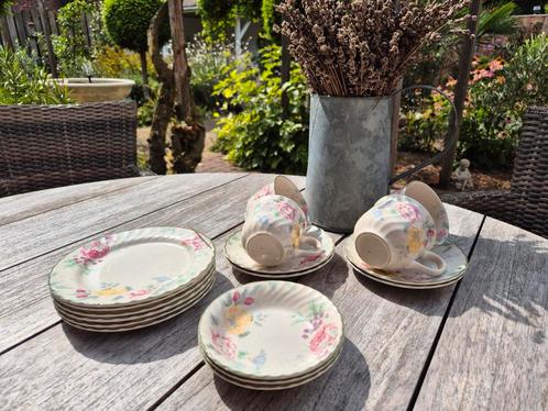 Barratts Engels Theeservies met Gebaksbordjes, Antiek en Kunst, Antiek | Servies compleet, Ophalen of Verzenden