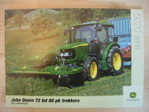 John Deere 5020 Tractor Trekker Brochure 2003 5620 5720 5820, Boeken, Catalogussen en Folders, Zo goed als nieuw, Folder, Ophalen