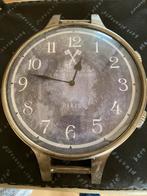 Klok , horloge model, Huis en Inrichting, Ophalen of Verzenden, Gebruikt, Analoog, Wandklok