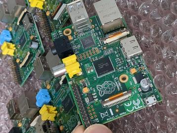 5x Raspberry PI 1 B beschikbaar voor biedingen