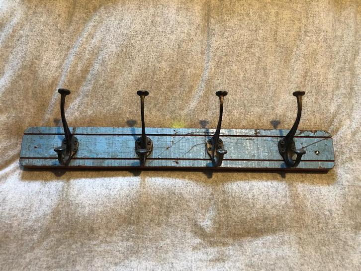 Moet weg hout houten kapstok India Bali zgan, Huis en Inrichting, Woonaccessoires | Kapstokken, Zo goed als nieuw, Wandkapstok