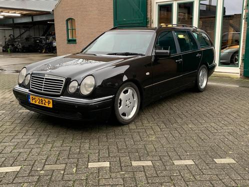 Mercedes-Benz  E55 AMG Combi AUT 2001 Zwart topstaat, Auto's, Mercedes-Benz, Bedrijf, E-Klasse, ABS, Airbags, Airconditioning