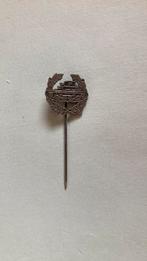 KNIL Vechtwagens speldje, Verzamelen, Ophalen of Verzenden, Landmacht, Nederland, Embleem of Badge