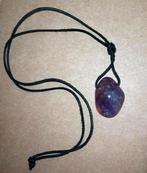 amethist hanger aan een zwart koord, Ophalen of Verzenden, Zo goed als nieuw