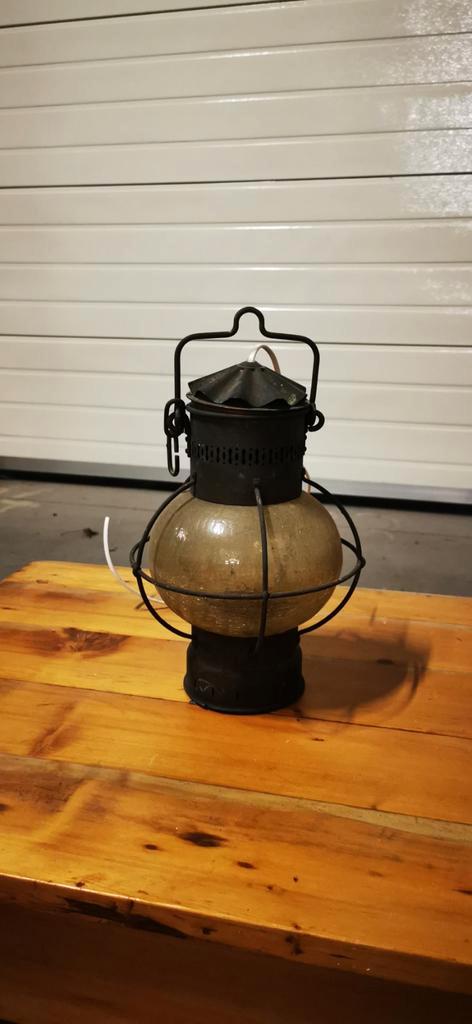 Vintage koperen lantaarn met glazen bol, Antiek en Kunst, Antiek | Lampen, Ophalen of Verzenden