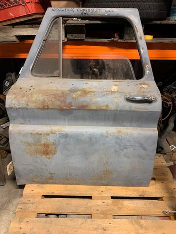 Twee portieren Chevrolet / GMC C10 C20 1964 tot 1966.  beschikbaar voor biedingen