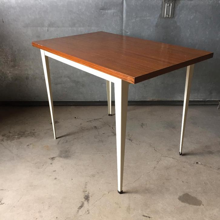 OPRUIMING Industrieel design bijzettafel Auping Ahrend, Huis en Inrichting, Tafels | Bijzettafels, Gebruikt, Rechthoekig, 45 tot 60 cm