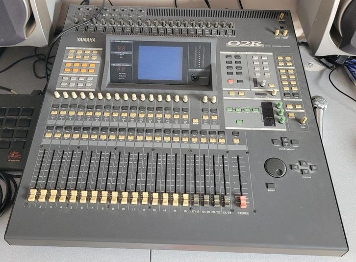 Mengtafel O2R Yamaha, Muziek en Instrumenten, Mengpanelen, Zo goed als nieuw, 20 kanalen of meer, Ophalen