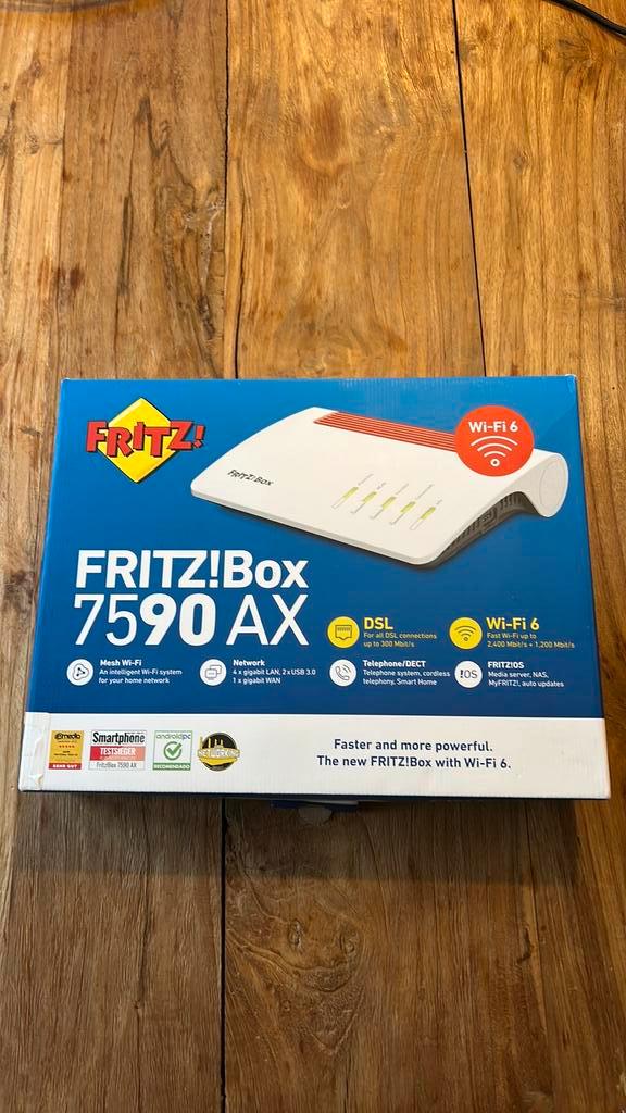Fritzbox 7590ax V2 int, Computers en Software, Routers en Modems, Zo goed als nieuw, Router met modem, Ophalen