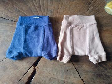 Wolbroeken newborn, roze en paars beschikbaar voor biedingen