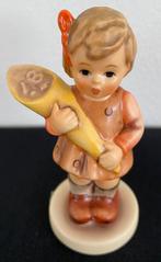 M.I. Hummel goebel nr.549 3/0 (Tmk 6) ein süsser trost 1993, Verzamelen, Beelden en Beeldjes, Ophalen of Verzenden, Zo goed als nieuw