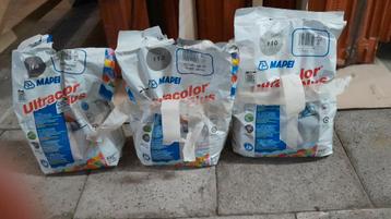 Mapei voegmortel 110 113 114  beschikbaar voor biedingen