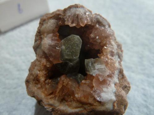 Roze Amethist (06), Verzamelen, Mineralen en Fossielen, Mineraal, Ophalen of Verzenden