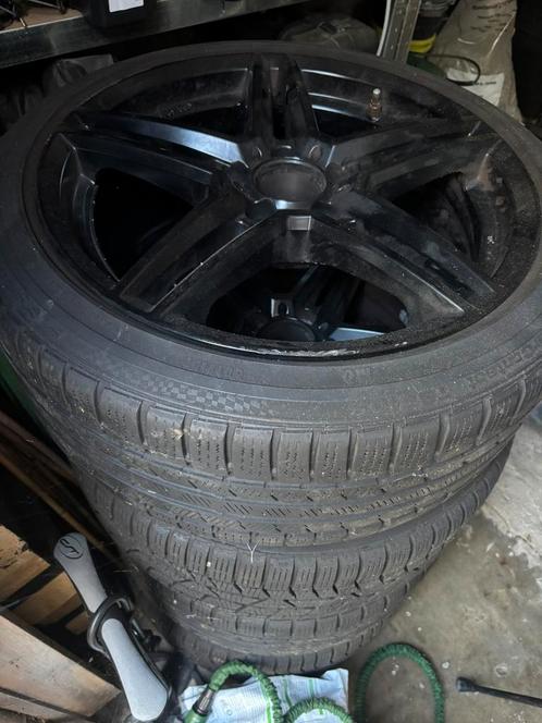 Zwarte 18” velgen met goede Continental banden, Auto-onderdelen, Banden en Velgen, Winterbanden, 18 inch, 225 mm, Ophalen of Verzenden