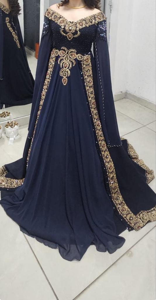 Prachtige Henna Jurk / Bindalli kaftan kinalik te koop, Kleding | Dames, Jurken, Zo goed als nieuw, Maat 36 (S), Blauw, Onder de knie