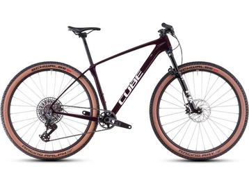 CUBE C.62 SLX LIQUID RED EN WHITE !! 100km oud !! Maat XL beschikbaar voor biedingen