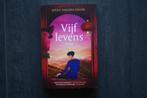 VIJF LEVENS... Jenny Tinghui Zhang.. (2022), Ophalen of Verzenden, Zo goed als nieuw