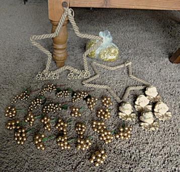 Partijtje kerstspullen beschikbaar voor biedingen