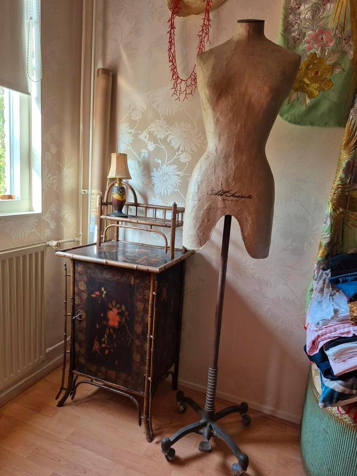 Antieke paspop All Saints, Antiek en Kunst, Curiosa en Brocante, Ophalen