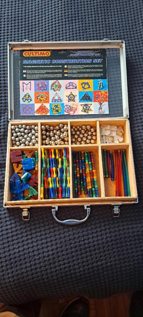 Magneet speelgoed, MAGNETIC, Kinderen en Baby's, Speelgoed | Educatief en Creatief, Gebruikt, Knutselen, Bouwen, Ontdekken, Ophalen of Verzenden