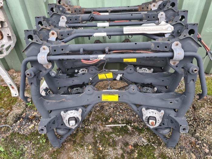 Subframe van een BMW 3-Serie, Auto-onderdelen, Ophanging en Onderstel, BMW, Gebruikt, 3 maanden garantie