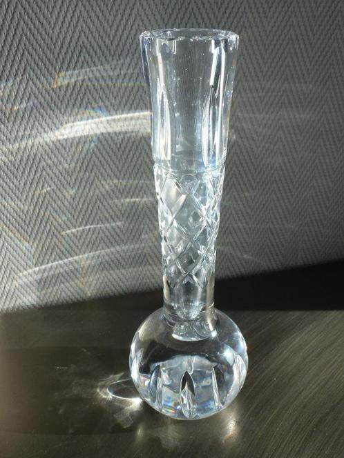 Boheems solifleur vaasje, uitvoering in zeer zwaar kristal, Antiek en Kunst, Antiek | Glas en Kristal, Ophalen of Verzenden