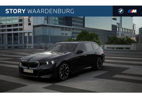 BMW 5 Serie Touring 530e M Sport Automaat / Panoramadak / Tr, Auto's, BMW, Particulier, Te koop, 5-Serie, Achteruitrijcamera, Airconditioning