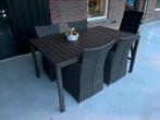 Tuinset met 4 stoelen en 1 extra kunststof stoel, Ophalen, 4 zitplaatsen, Kunststof, Gebruikt