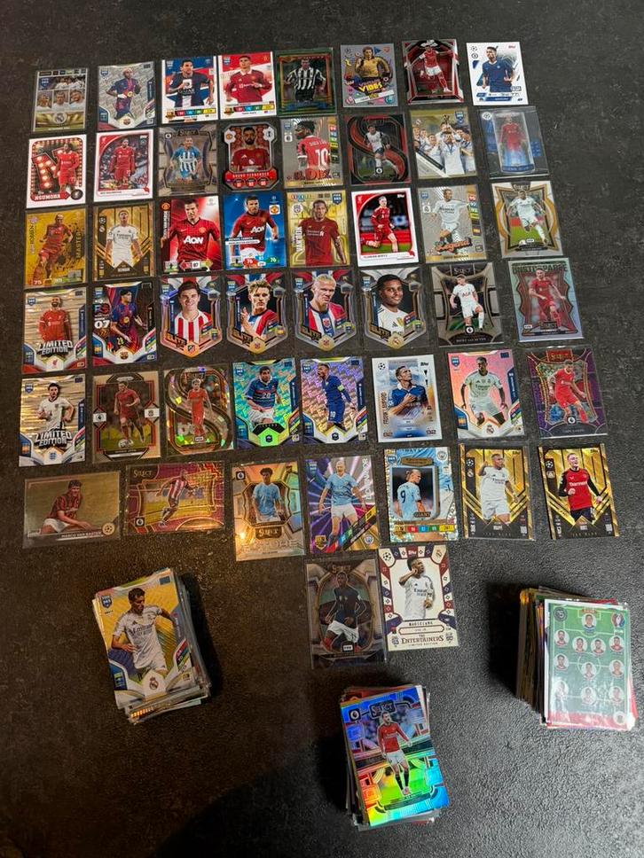 Veel verschillende kaarten, elke €1 per stuk. Panini/topps, Hobby en Vrije tijd, Stickers en Plaatjes, Zo goed als nieuw, Meerdere plaatjes