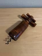 Vintage houten kurkentrekker uit de tijd van je ouders. Hout, Huis en Inrichting, Keuken | Keukenbenodigdheden, Ophalen of Verzenden