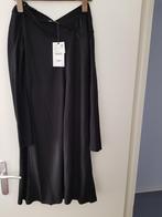 NIEUWE Zara basic jurk met V-hals maat S, Kleding | Dames, Jurken, Nieuw, Ophalen of Verzenden, ZARA, Maat 36 (S)