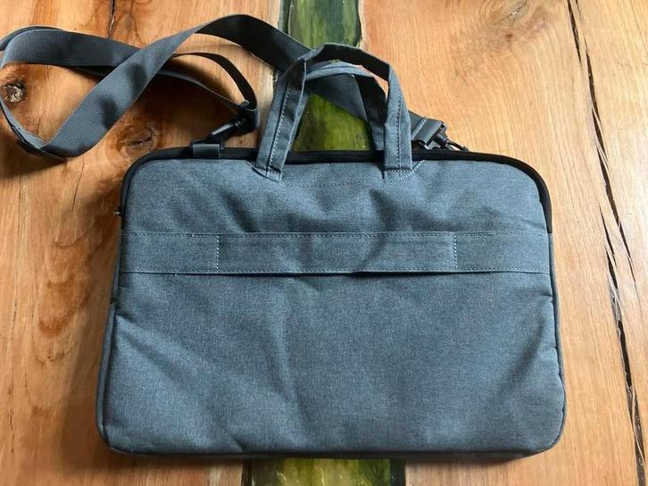 Nieuwe laptoptas merktas Nedis, Computers en Software, Laptophoezen, Zo goed als nieuw, 15 inch, Ophalen of Verzenden