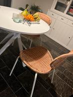 IKEA Eethoek - Ronde Tafel + 4 Riet Stoelen, Huis en Inrichting, Stoelen, Ophalen, Gebruikt, Wit, Riet of Rotan