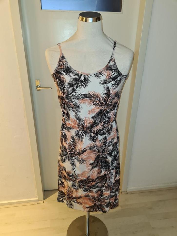 leuk jurkje maat XL   *v24*, Kleding | Dames, Jurken, Zo goed als nieuw, Maat 46/48 (XL) of groter, Zwart, Boven de knie, Ophalen of Verzenden