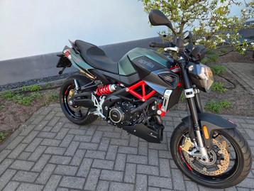 In nieuwstaat Aprilia shiver Akrapovic, 900cc beschikbaar voor biedingen