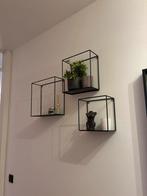 Zwarte Wandkubussen met Decoratie, Ophalen, Zo goed als nieuw