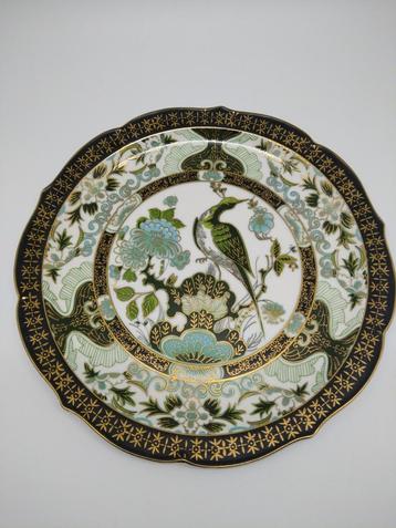 Saji Fine China Bord met Vogelmotief beschikbaar voor biedingen