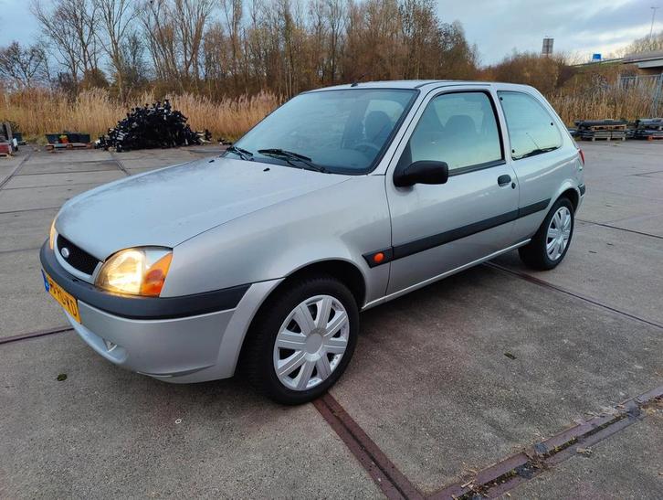 Ford Fiësta 1.3 I 3DR 2001 Grijs, Auto's, Ford, Particulier, Fiësta, Benzine, C, Hatchback, Handgeschakeld, Origineel Nederlands