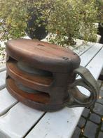 Antieke Houten Katrol met Dubbele Schijf en Metalen Beugel, Antiek en Kunst, Antiek | Gereedschap en Instrumenten, Ophalen of Verzenden