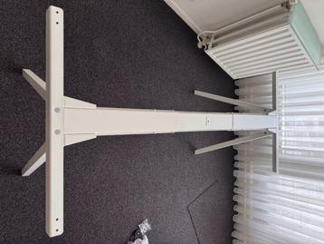 Ikea Trotten frame, wit, 120x70x75 cm (zonder tafelblad) beschikbaar voor biedingen