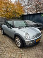 Mini Cooper - Defect, voor onderdelen, Auto diversen, Schadeauto's, Ophalen, Zwart, Benzine