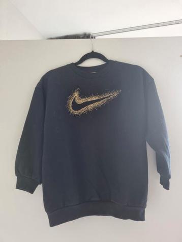 Nike trui 137 / 146 beschikbaar voor biedingen