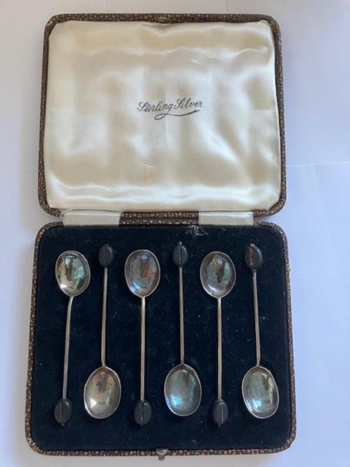 Set zilveren koffielepels met koffieboon aan de bovenkant. (, Antiek en Kunst, Antiek | Goud en Zilver, Zilver, Ophalen of Verzenden