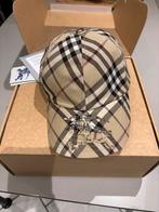 Petje Burberry M nieuw in doos, nooit gedragen., Nieuw, Ophalen of Verzenden, Burberry, Pet