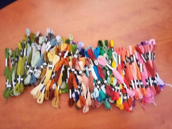 150 st Mayflower borduurgaren/borduurzijde/geen dmc, Hobby en Vrije tijd, Borduren en Borduurmachines, Nieuw, Borduurgaren of Zijde