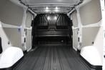 Ford E-Transit Custom 340 L2 H1 Limited 65 kWh 218pk 2x schu, Auto's, Automaat, Gebruikt, Wit, Te koop
