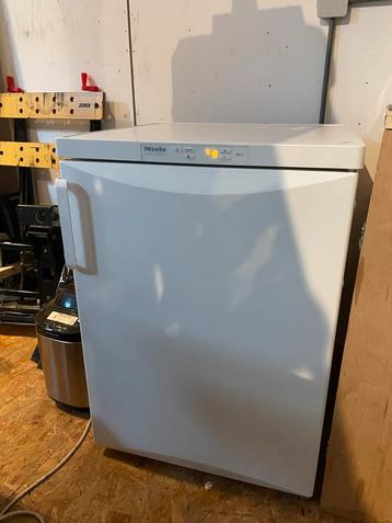 Miele Tafelmodel Vriezer beschikbaar voor biedingen