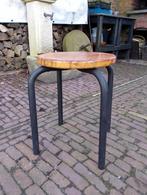 Krukje met ijzer onderstel en houten zitting., Ophalen of Verzenden, Hout