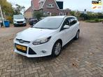 Ford Focus Wagon 1.0 EcoBoost Titanium, Euro 5, Gebruikt, Wit, Origineel Nederlands