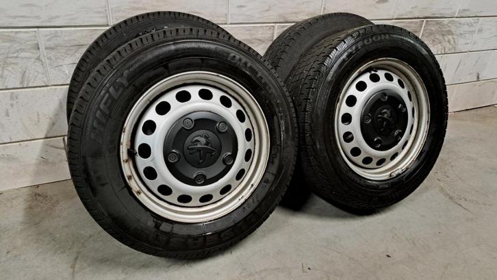 Winterbanden Peugeot Expert Jumpy Proace 215/65/16, Auto-onderdelen, Banden en Velgen, Banden en Velgen, All Season, 16 inch, 215 mm